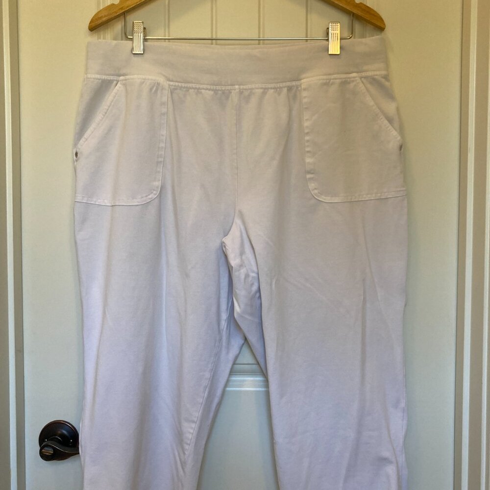Christopher & Banks White Capri Pants, Women’s XL – Stretch Knit